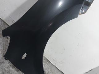 крыло переднее правое Toyota Auris 1 поколение (2006 - 2009)