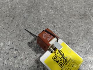 реле (прочие) Toyota RAV4 2 поколение (XA20) (2000 - 2003), 2.0 л., D-4D, 1CD-FTV, дизель, МКПП, полный привод, 90987-02016, 156700-1570