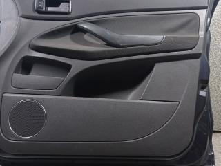 обшивка двери передняя правая Ford Kuga 1 поколение (2008 - 2013)