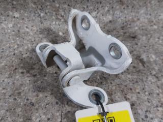 петля двери Toyota Yaris XP9 [рестайлинг] (2009 - 2012), хетчбэк 5 дв.