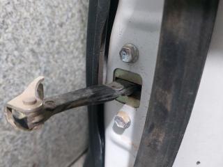 ограничитель открывания двери Toyota Yaris XP130 [рестайлинг] (2014 - 2017), хетчбэк 5 дв.