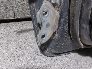 петля двери Toyota Auris 1 поколение (2006 - 2009)