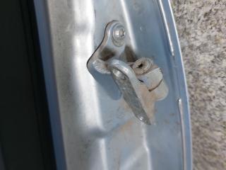 петля двери Mitsubishi Colt 6 поколение (Z20/Z30) (2002 - 2012), хетчбэк 5 дв.