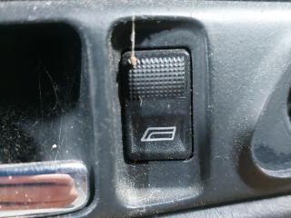 кнопка стеклоподъемника двери задней левой Audi A6 4A/C4 (1994 - 1997)