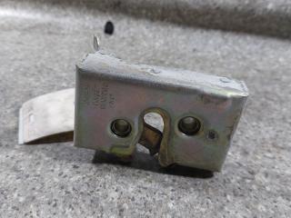 замок двери передней правой Volkswagen Golf 2 поколение (1983 - 1992)