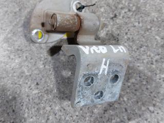 петля двери Mercedes-Benz Vito W638 (1996 - 2003)