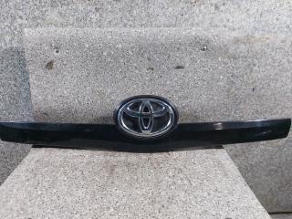 накладка подсветки номера Toyota Verso 1 поколение (2009 - 2013)