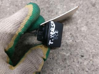 кнопка ASC / ESP Toyota Verso 1 поколение (2009 - 2013), 15C032