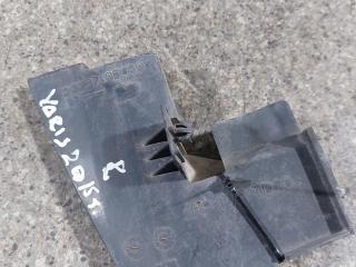 воздуховод (дефлектор) радиатора Toyota Yaris XP130 [рестайлинг] (2014 - 2017), 1.4 л., D-4D, 53287-0D080