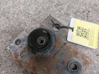 кронштейн радиатора Toyota Auris 1 поколение (2006 - 2009), 2.0 л., D-4D, МКПП