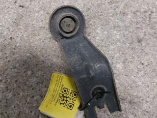 кронштейн радиатора Toyota Auris 1 поколение (2006 - 2009), 2.0 л., D-4D, МКПП