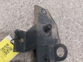 кронштейн радиатора Toyota Auris 1 поколение (2006 - 2009), 2.0 л., D-4D, МКПП