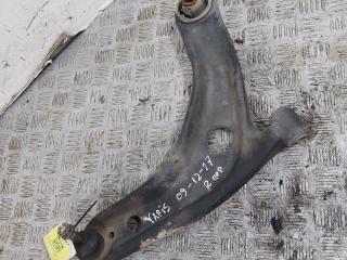 рычаг передний правый Toyota Yaris XP9 [рестайлинг] (2009 - 2012)