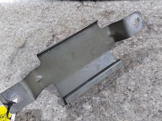 петля замка капота Renault Scenic 3 поколение (2009 - 2012), 656200015RC