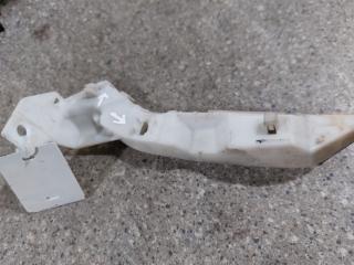 Крепление бампера переднего Mazda MPV LW [рестайлинг] (2003 - 2006), LE43-500T1