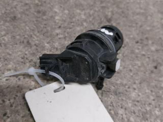 насос (моторчик) омывателя стекла Mazda 6 GJ (2012 - 2015), 2.2 л., cTDi, 860310-9220