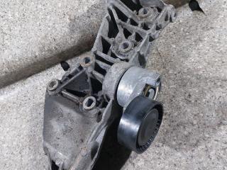 кронштейн генератора Renault Megane 2 поколение (2002 - 2006), 1.6 л., i, K4M 760, бензин, 5МКПП, 8200327134