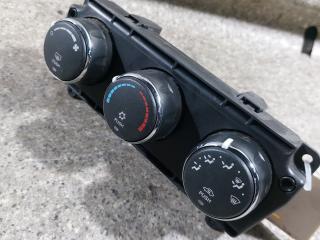 блок управления печки / климат-контроля Dodge Nitro 1 поколение (2007 - 2010), 58024M