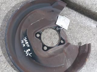 защитный кожух тормозного механизма Toyota Yaris XP130 [рестайлинг] (2014 - 2017), хетчбэк 5 дв.