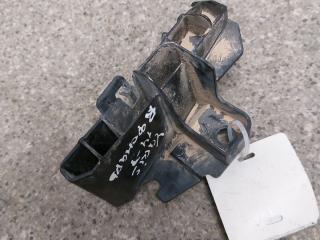 кронштейн (крепление) Toyota Yaris XP130 [рестайлинг] (2014 - 2017), хетчбэк 5 дв.