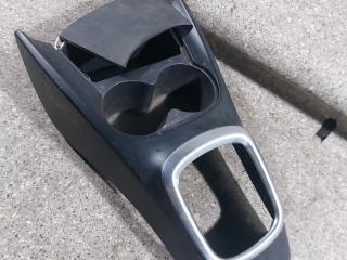 рамка обрамление кулисы Toyota Yaris XP130 [рестайлинг] (2014 - 2017), 58804-0D190, 58837-0D020