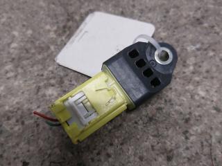 датчик удара Toyota Yaris XP130 [рестайлинг] (2014 - 2017), 1.4 л., D-4D, дизель, 89831-0D090