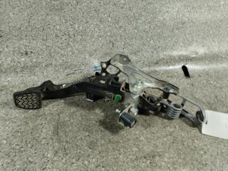 педаль сцепления Toyota Yaris XP9 [рестайлинг] (2009 - 2012), 1.4 л., 1ND-TV, дизель