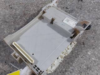 блок предохранителей Toyota Yaris XP130 [рестайлинг] (2014 - 2017), 1.4 л., D-4D, дизель, 82730-52K40