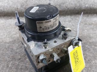 блок ABS Toyota Yaris XP130 [рестайлинг] (2014 - 2017), 1.4 л., D-4D, дизель, 6МКПП, 44540-0D030, 89541-0D270