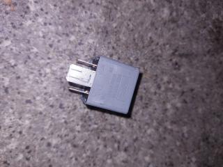 реле (прочие) Ford Kuga 1 поколение (2008 - 2013), 2.0 л., TDCi, полный привод, 5M5T-14B192EA, V23136-J4-X62