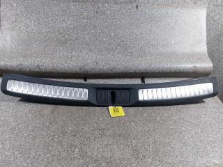 накладка внутренняя на заднюю панель кузова Toyota Avensis 3 поколение (T270) [2-й рестайлинг] (2015 - 2018), 2.0 л., дизель, 6МКПП, универсал, 58387-05110