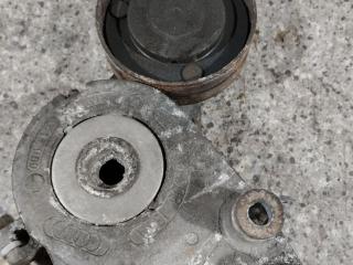 Натяжитель ремня агрегатов Audi 100 4A/C4 (1990 - 1994), 2.5 л., TDi, дизель, АКПП, передний привод