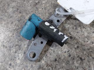 датчик коленвала Renault Megane 1 поколение [рестайлинг] (1999 - 2003), 1.6 л., i, K4M 752, бензин, 5МКПП, 8200647554B