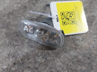 повторитель поворота на крыле левый Audi A6 4F/C6 (2004 - 2008), 8E0949127
