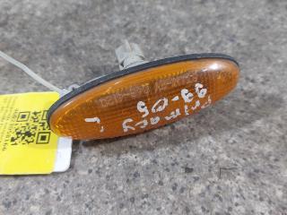 повторитель поворота на крыле левый Mazda Premacy CP [рестайлинг] (2001 - 2005)