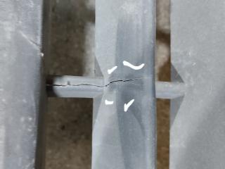 бампер передний Volkswagen Caddy 3 поколение (2004 - 2010), 2K0807221