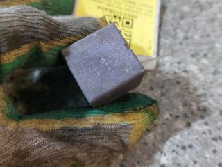 реле (прочие) Renault Laguna 2 поколение (2001 - 2005), 1.9 л., DCi, F9Q 750, дизель, 6МКПП, 12V50A03525