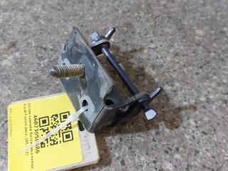 петля крышки багажника Ford Fusion 1 поколение [рестайлинг] (2005 - 2012)