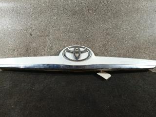 накладка подсветки номера Toyota Verso 1 поколение [рестайлинг] (2012 - 2015)