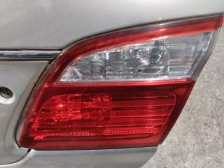 фонарь крышки багажника правый Nissan Maxima A33 (2000 - 2005), седан