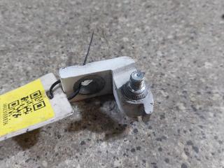 петля двери Volkswagen Caddy 3 поколение (2004 - 2010)