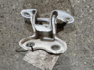 петля двери Toyota Verso 1 поколение [рестайлинг] (2012 - 2015)