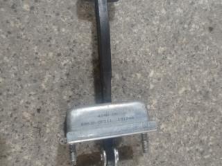 ограничитель открывания двери Toyota Verso 1 поколение [рестайлинг] (2012 - 2015)