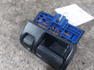 кнопка открытия багажника Nissan Maxima A33 (2000 - 2005)