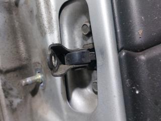 ограничитель открывания двери Nissan Maxima A33 (2000 - 2005)