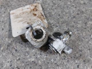 петля двери Ford Focus 1 поколение [рестайлинг] (2001 - 2005), универсал