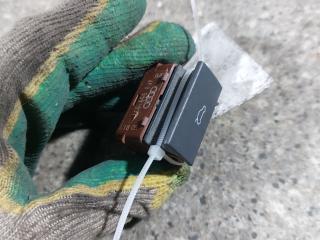 кнопка открытия багажника Audi A6 4F/C6 (2004 - 2008)