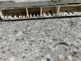 блок управления двигателем Toyota Yaris P1 (1999 - 2003), 1.0 л., i, 1SZ-FE, бензин, 5МКПП, 89661-52065, 211000-7215