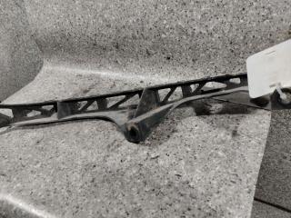 Крепление бампера переднего Mazda 6 GG (2002 - 2005), CJ6A50161