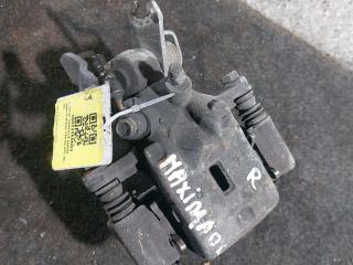 суппорт задний правый Nissan Maxima A33 (2000 - 2005)